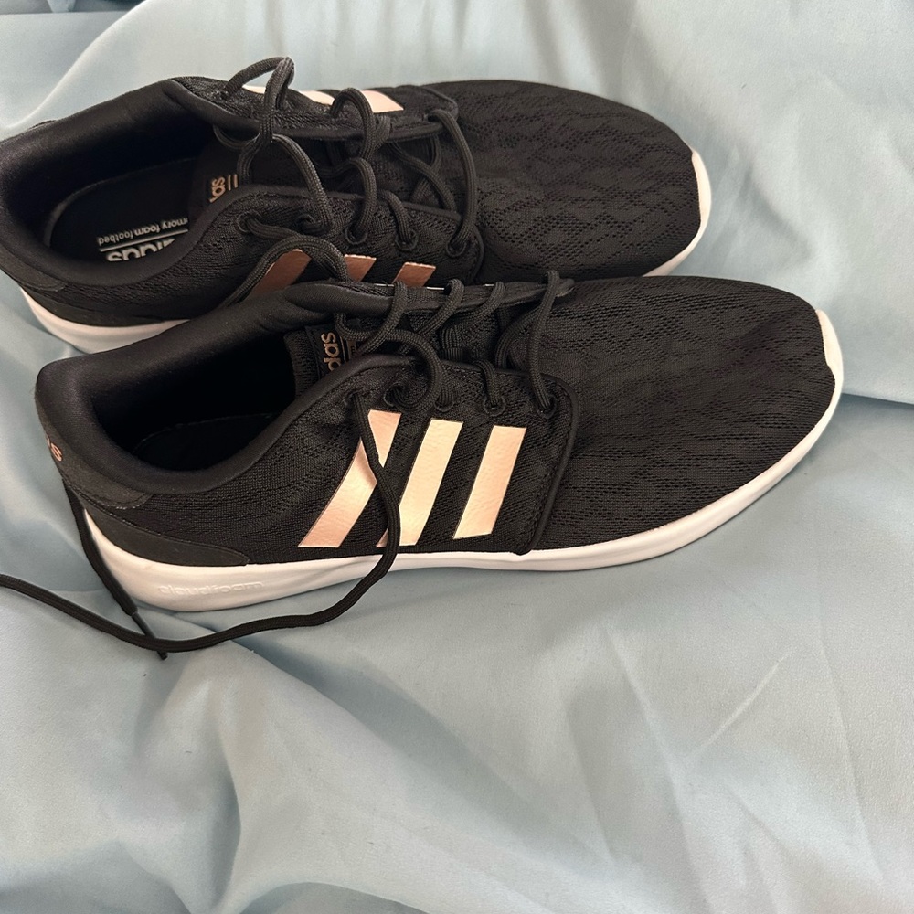 Woman’s size 10 adidas sneakers